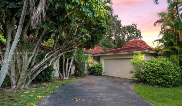 All Pine Estates, 6091 SW 79th St, South Miami, Florida 33143, image 1