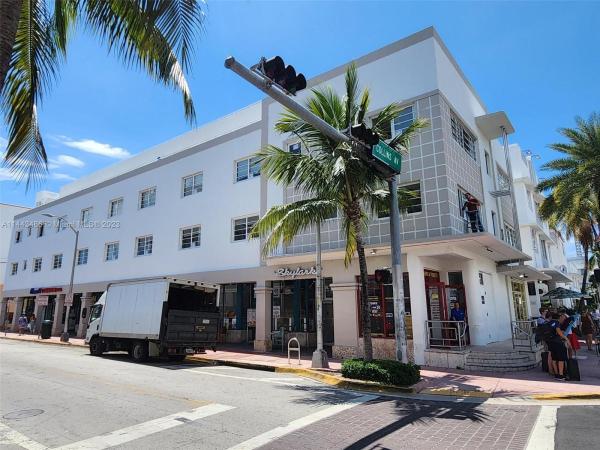 The Skylark, 865 Collins Ave #308, Miami Beach, Florida 33139, image 1