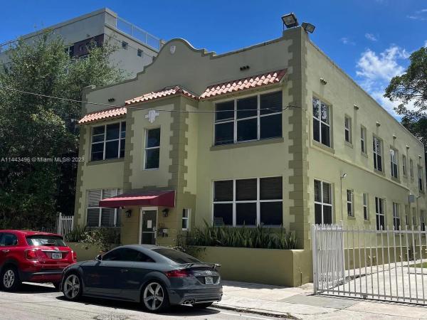 Eastside Canal House, 436 NE 77th St Rd #12, Miami, Florida 33138, image 1