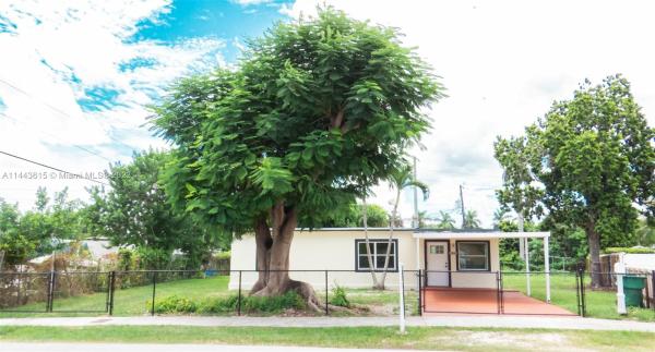Leisure City Residential, 29040 Alabama Rd, Leisure City, Florida 33033, image 2
