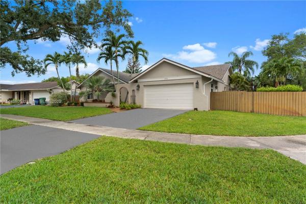 Flamingo Gardens West, 5703 SW 117th Ave, Cooper City, Florida 33330, image 1