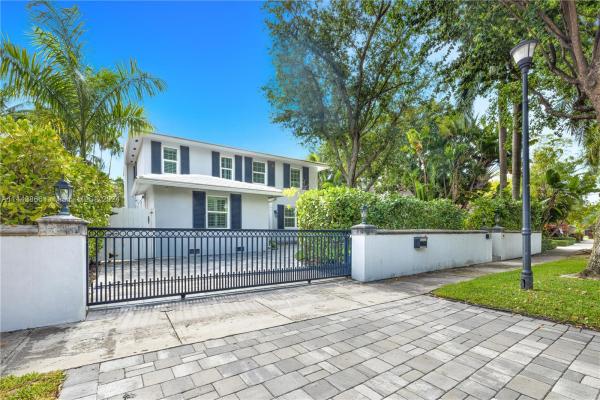 Nautilus, 4531 N Bay Rd, Miami Beach, Florida 33140, image 2