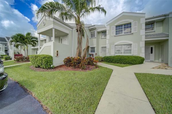 Centergate, 2515 SE 20th Pl #102-B, Homestead, Florida 33035, image 2