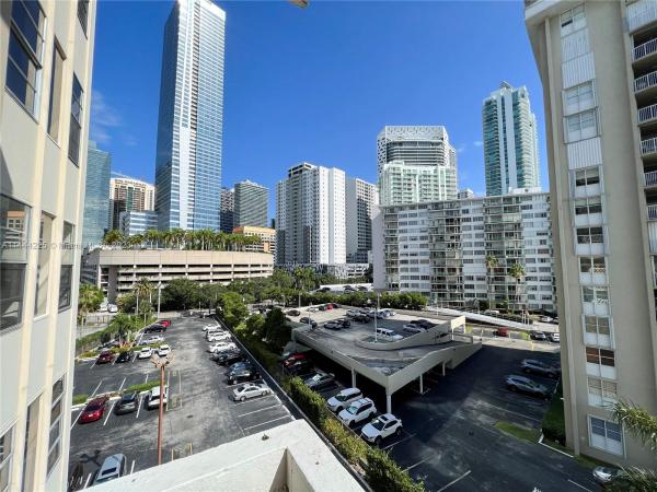Point View, 1430 Brickell Bay Dr #601, Miami, Florida 33131, image 1