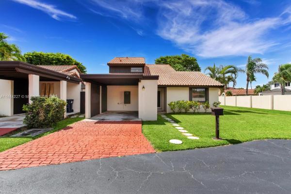 Gladewinds Heights, 8950 SW 112th Pl, Kendall, Florida 33176, image 1