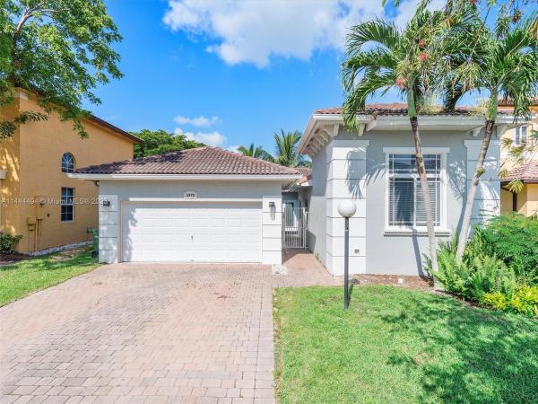 Cristys Homestead, 1270 NE 42nd Ave, Homestead, Florida 33033, image 1