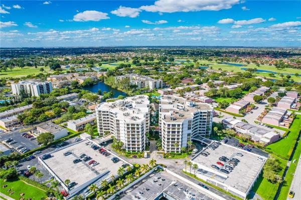 Towers Of Kendale Lakes, 13953 Kendale Lakes Cir #410B, Kendale Lakes, Florida 33183, image 1