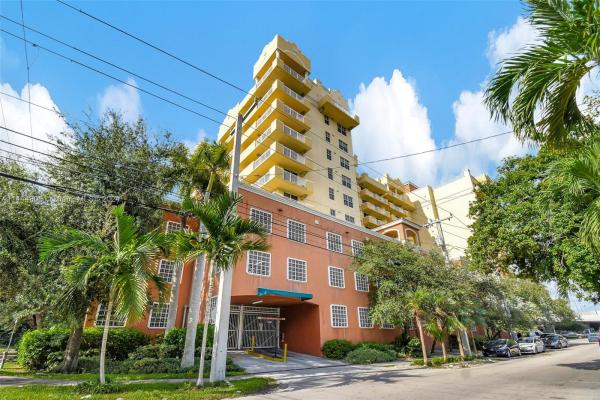 Le Jeune Plaza, 215 SW 42nd Ave #403, Miami, Florida 33134, image 1