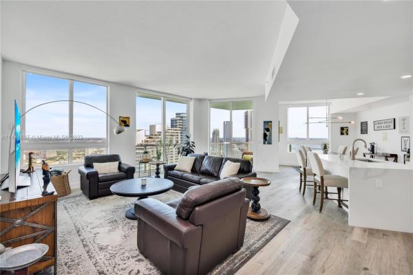 Quantum On The Bay, 1900 N Bayshore Dr #4212, Miami, Florida 33132, image 2