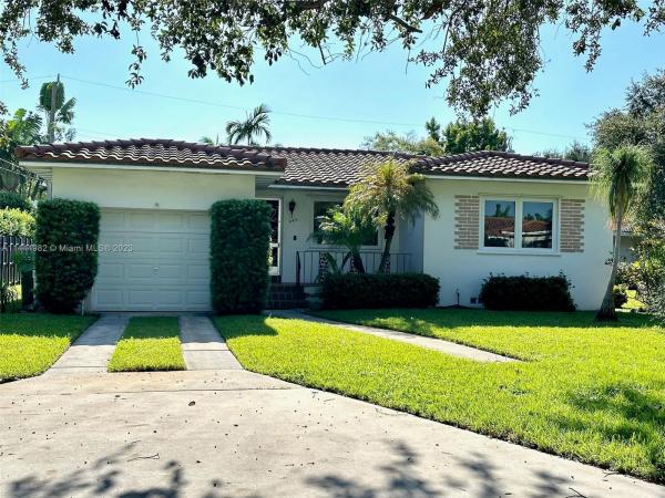 Hialeah Golf Course, 249 Navajo St, Miami Springs, Florida 33166, image 1