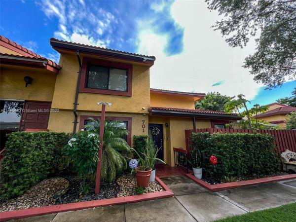 Summerset, 5975 SW 137 #701, Kendale Lakes, Florida 33183, image 1