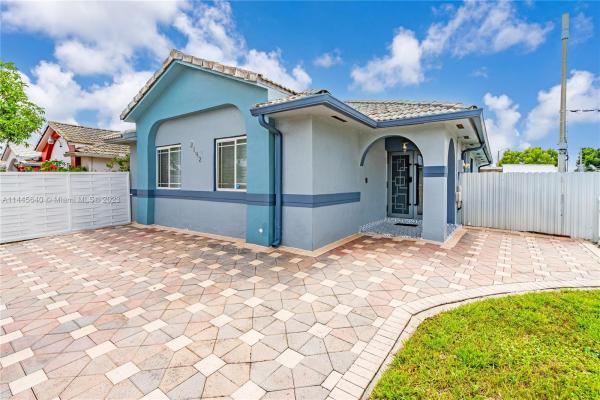 La Pradera, 3192 W 72nd Ter, Hialeah, Florida 33018, image 1