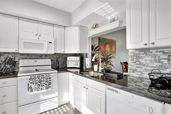 Wedgewood, 6422 E Pinehurst Cir E #D29, Tamarac, Florida 33321, image 1