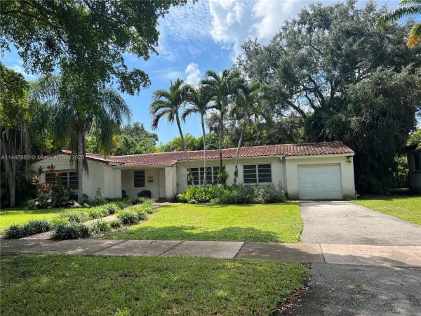 Riviera, 1304 N San Remo Ave, Coral Gables, Florida 33146, image 2