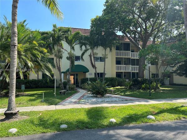 Galen Drive West, 200 Galen Dr #108, Key Biscayne, Florida 33149, image 1