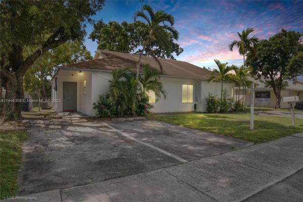 King Estates, 839 SW 8th St, Hallandale Beach, Florida 33009, image 1