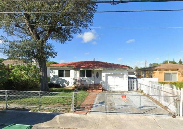 Grapeland Center, 830 NW 27th Ct, Miami, Florida 33125, image 1