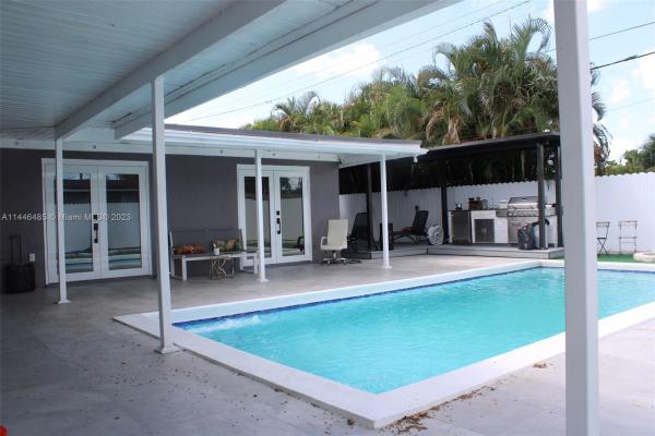 Driftwood Estates, Hollywood, Florida 33024, image 2