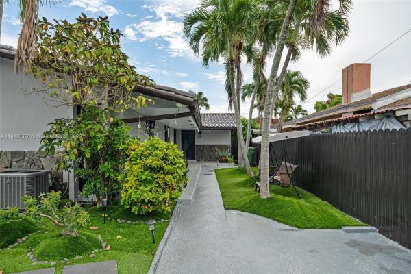 Washburns, 1851 NW 22nd Pl, Miami, Florida 33125, image 1