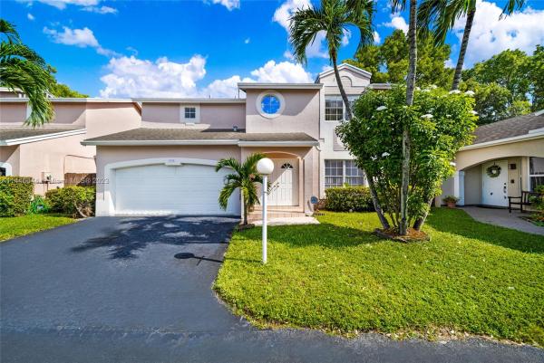 Patio Homes Of Doral Pines, 5754 NW 101st Ct, Doral, Florida 33178, image 1