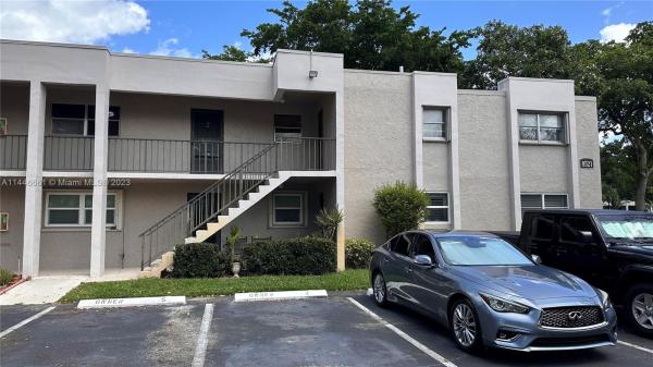 Alpine Woods, 8521 Old Country Mnr #531, Davie, Florida 33328, image 1
