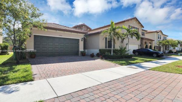 Borek, 11468 SW 239th Ter, Princeton, Florida 33032, image 1