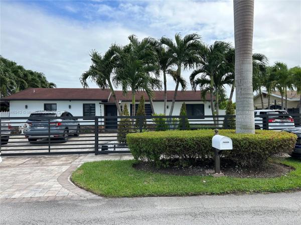 Eureka Manor, 12210 SW 185th Ter, South Miami Heights, Florida 33177, image 1