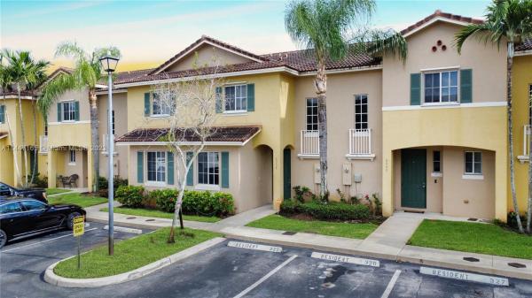 San Remo Townhomes, 6058 SW 19th Ct, North Lauderdale, Florida 33068, image 1