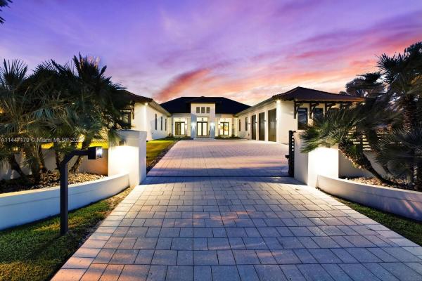 Bird Road Farmsites, 11880 SW 47th St, Kendale Lakes, Florida 33175, image 1