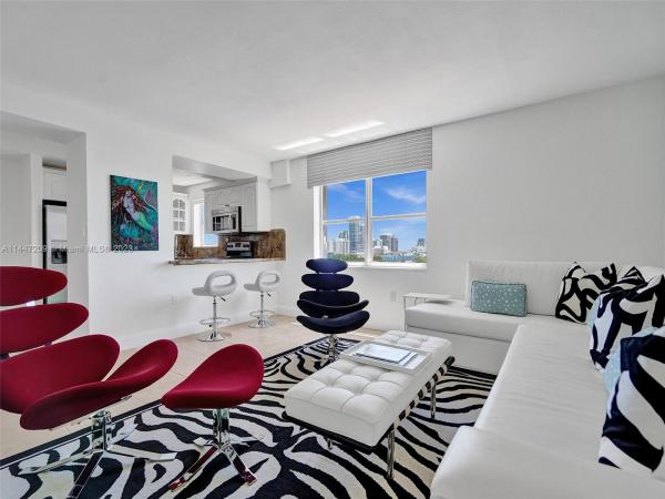 Carlyle Plaza, 7620 Carlyle Ave #702, Miami Beach, Florida 33141, image 1
