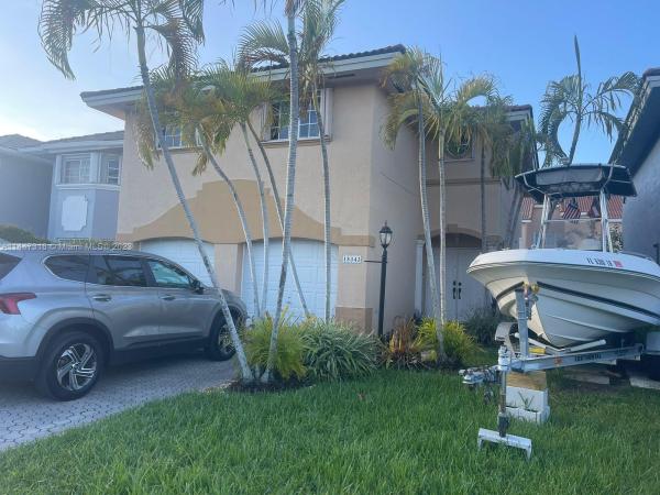 15343 SW 39th Ln, Unincorporated Dade County, Florida 33185, image 2