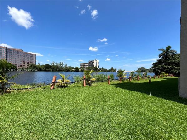 El Cid, 5201 NW 7th St #403, Miami, Florida 33126, image 1