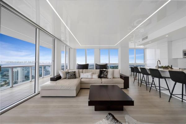Akoya, 6365 Collins Ave #2407, Miami Beach, Florida 33141, image 1