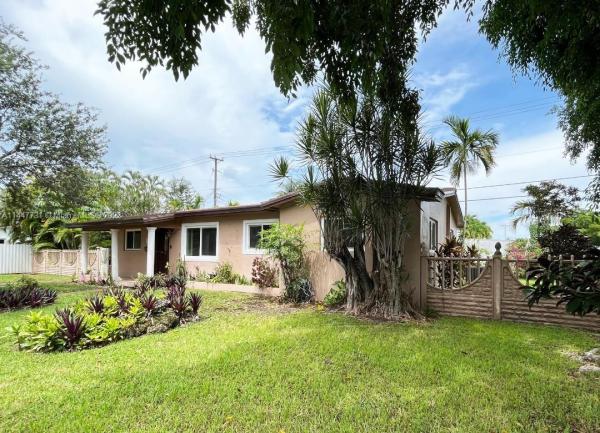 Coral Gables Heights, 2901 SW 92nd Ave, Westchester, Florida 33165, image 1