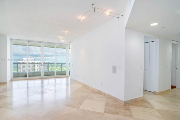 South Tower At The Point, 21055 Yacht Club Dr #2104, Aventura, Florida 33180, image 1