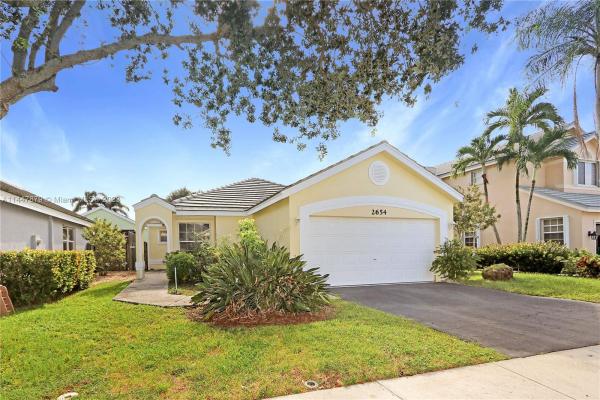 Arborwood, 2654 Pinewood Ct, Davie, Florida 33328, image 1