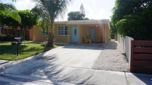 Lake Worth Town, 1015 S C St, Lake Worth Beach, Florida 33460, image 1