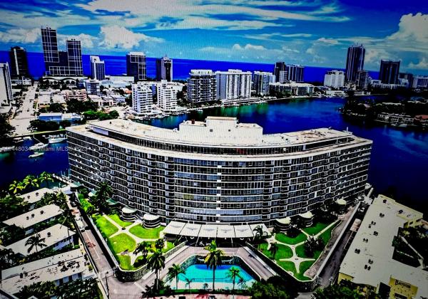 King Cole, 900 Bay Dr #917, Miami Beach, Florida 33141, image 1