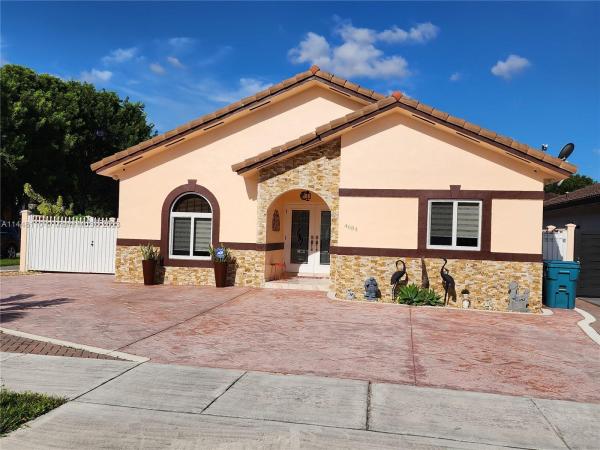 4684 SW 164th Pl, Unincorporated Dade County, Florida 33185, image 1