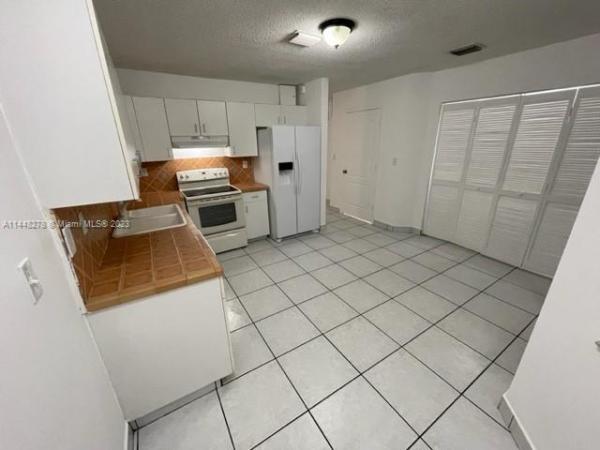 Bonita Golf View Townvillas 2, 6985 NW 173rd Dr #1803, Hialeah, Florida 33015, image 1