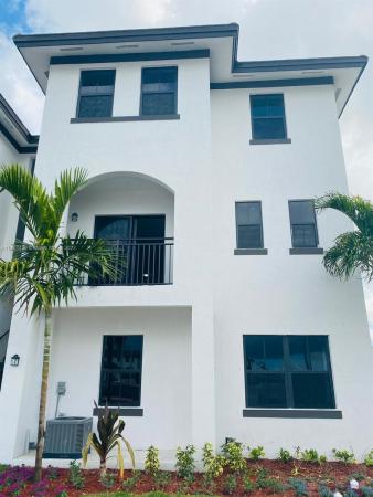 Century Park South, 15520 SW 136th St #106, Country Walk, Florida 33196, image 1