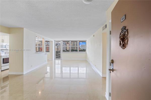 Winston Towers 100, 250 174th St #602, Sunny Isles Beach, Florida 33160, image 1