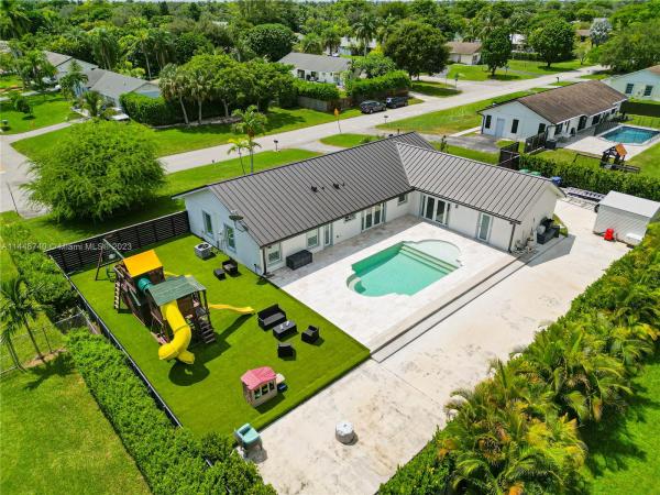 Bel Aire, 8725 SW 178th Ter, Palmetto Bay, Florida 33157, image 1