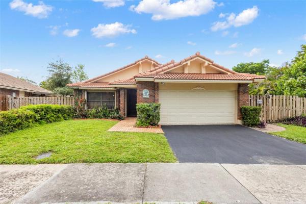 Quay Point At Rock Creek, 3365 W Point Dr, Cooper City, Florida 33026, image 1