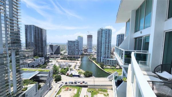 Brickell On The River South Tower, 41 SE 5th St #1810, Miami, Florida 33131, image 1