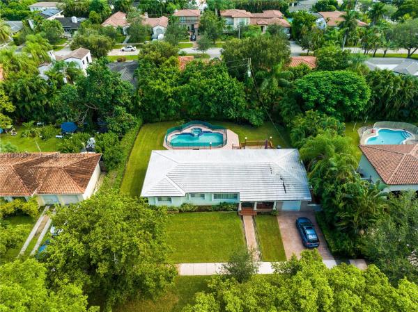 Coral Gables Country Club, 430 Fluvia Ave, Coral Gables, Florida 33134, image 2
