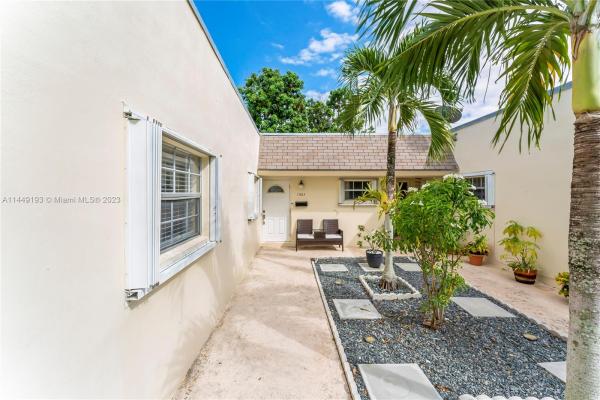 Green Hills Park West, 17223 SW 112th Ct #II2642, West Perrine, Florida 33157, image 1