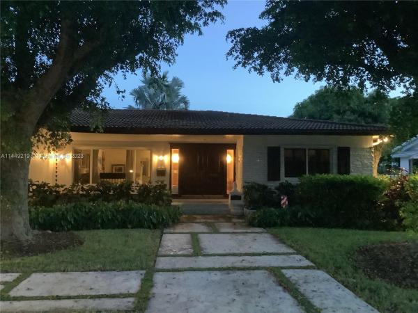 Hollywood Lakes, 1310 Jackson St, Hollywood, Florida 33019, image 2
