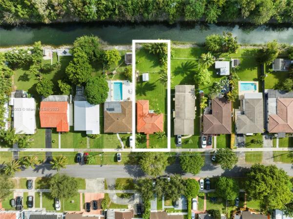 Central Miami, 7385 S Waterway Dr, Coral Terrace, Florida 33155, image 2