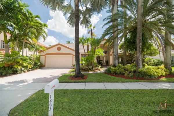 Chapel Trail Estates, 1263 NW 195th Ave, Pembroke Pines, Florida 33029, image 1
